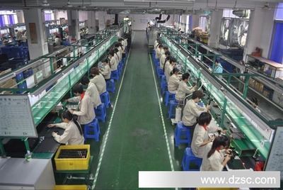 工廠批發(fā)三角型車載充電器保護功能有保險管用于電子產(chǎn)品