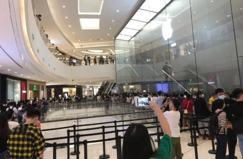 iPhone 12 全線跌破發(fā)行價 電子產品市場快速貶值現象解析